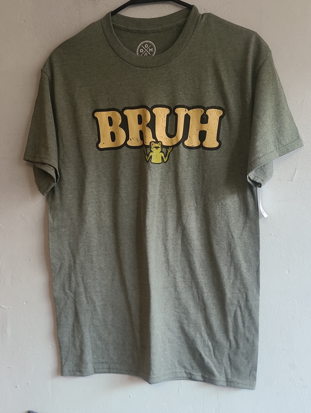 NEW men's medium DOM graphic print shirt frog "Bruh" green tee shirt t-shirt